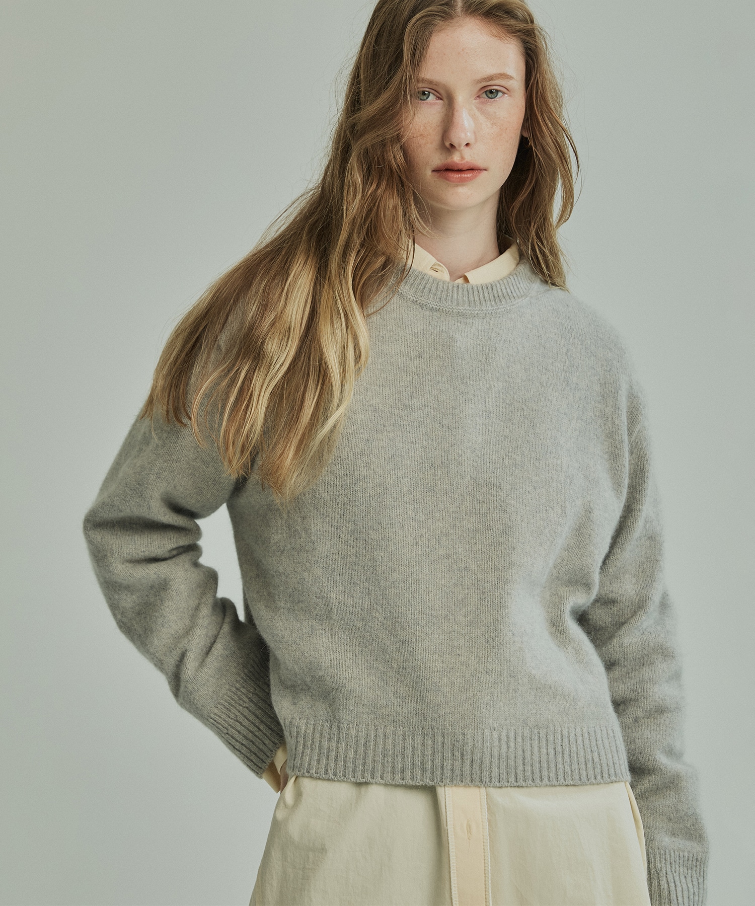 LIGHT GREY
