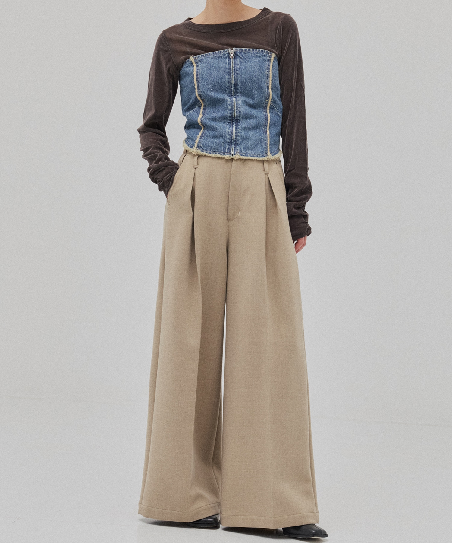 レースアップラインデニムビスチェ