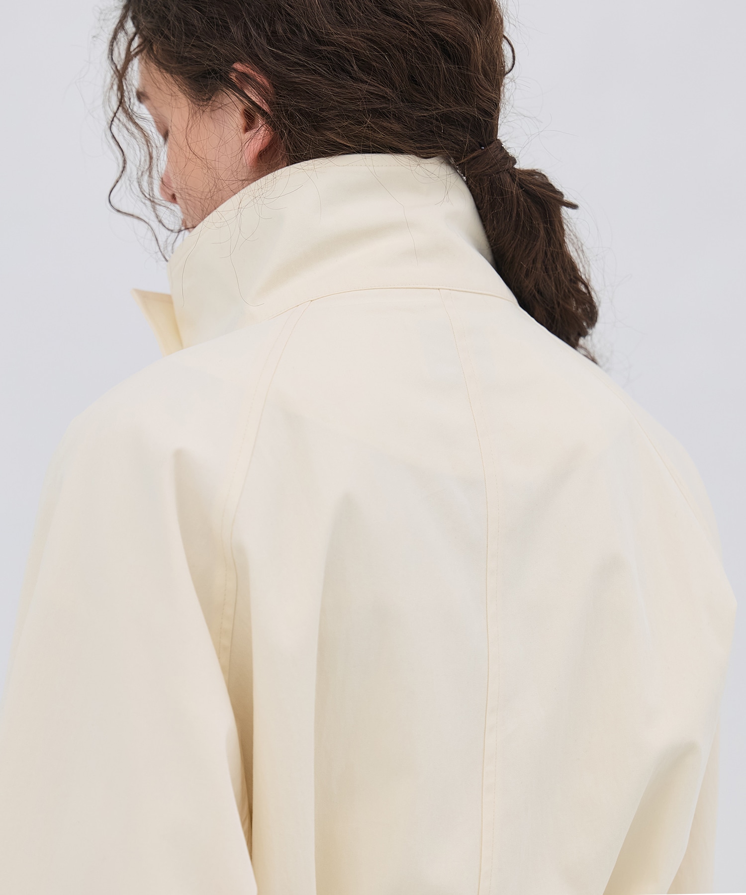 【完売間近】ファンネルネックショートトレンチコート