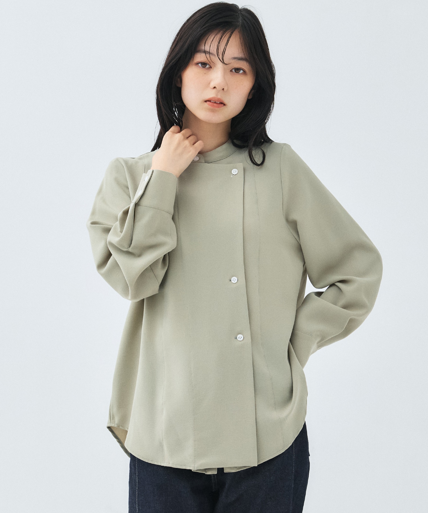 ターンバックバンドカラーシャツ