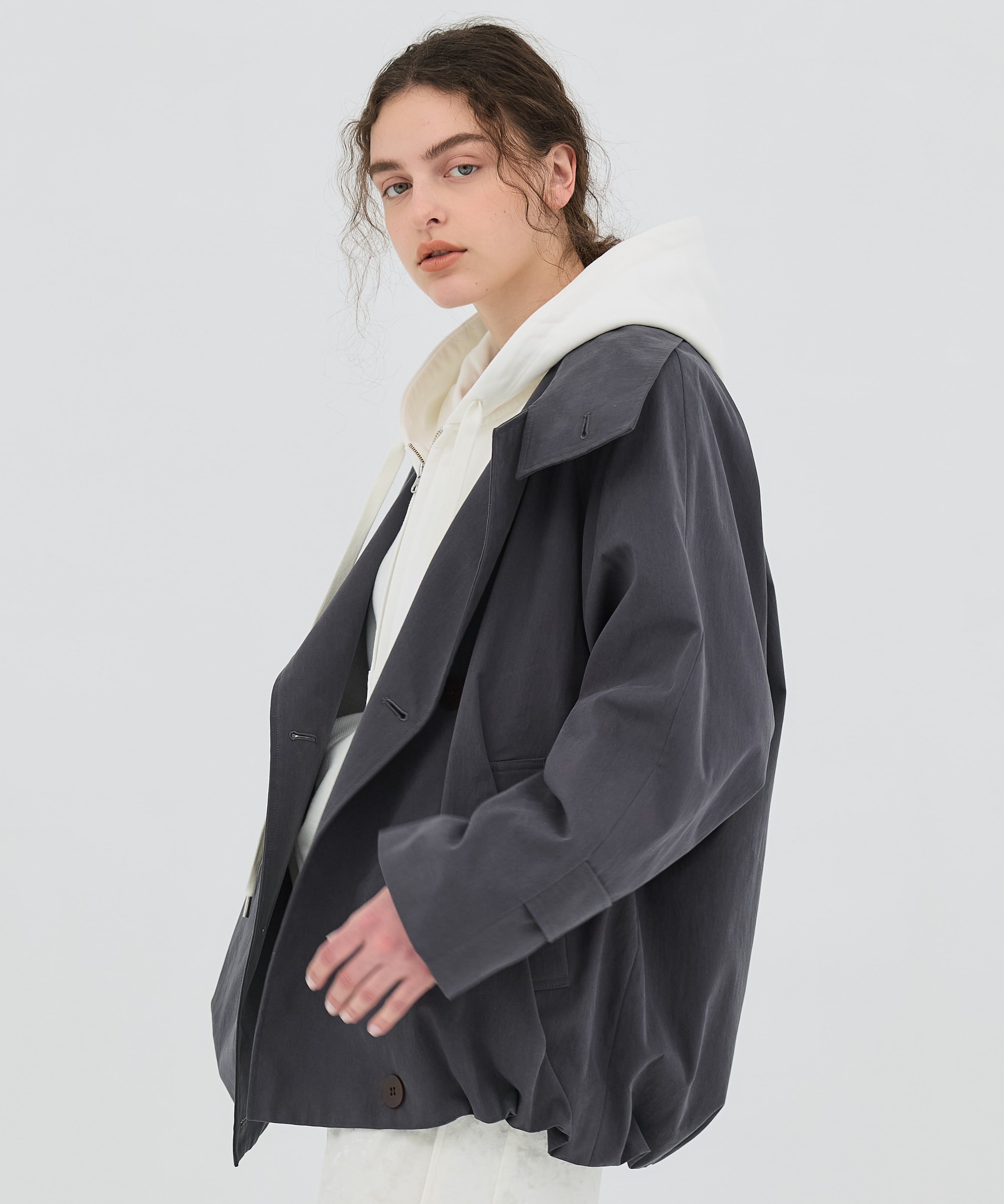 【完売間近】ファンネルネックショートトレンチコート