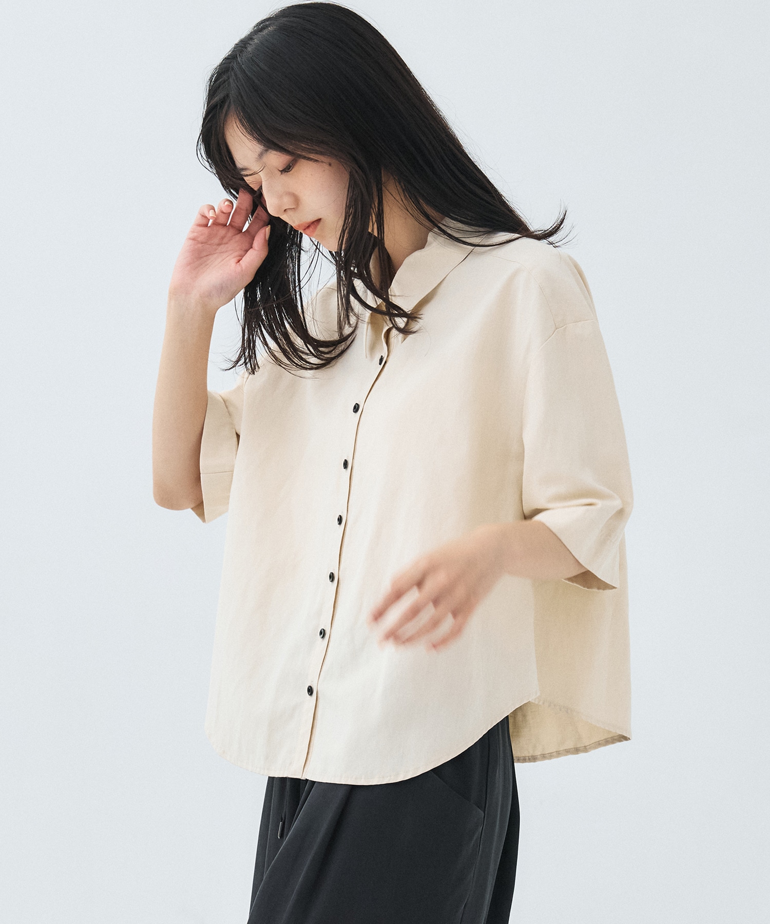 リネンレーヨンミドルスリーブシャツ
