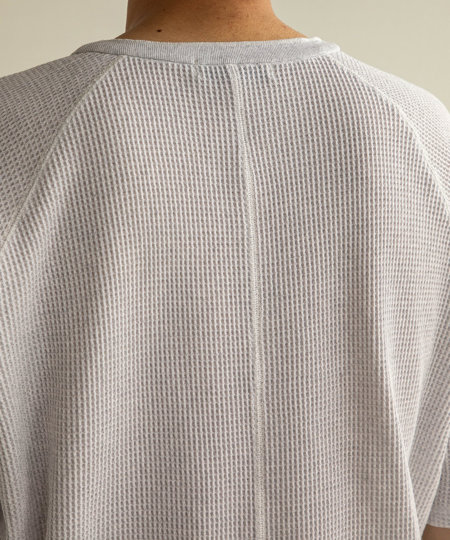 【残りわずか】サーマルヘンリーリラックスTee
