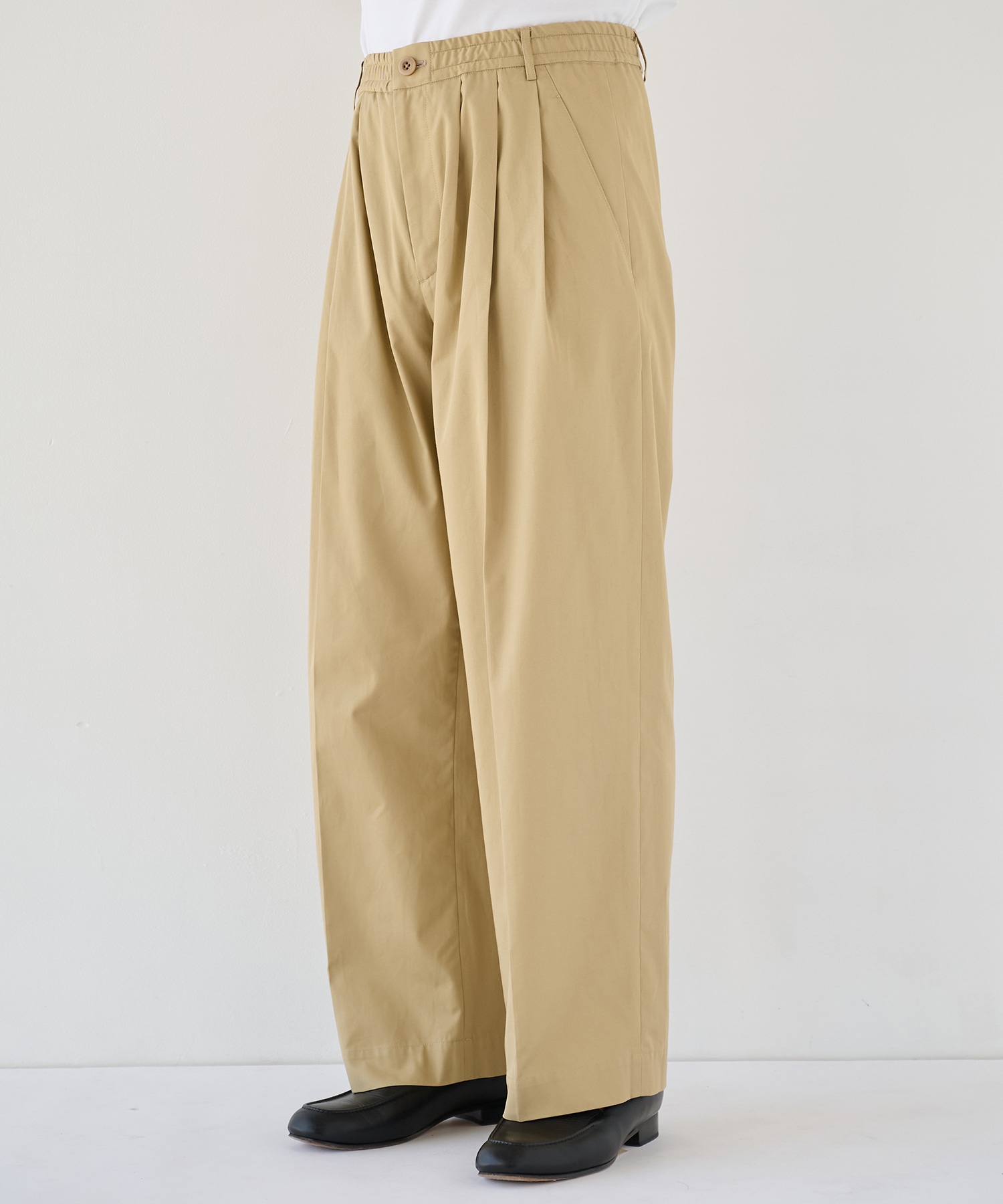 SUMMER LIGHT BARREL CHINOS